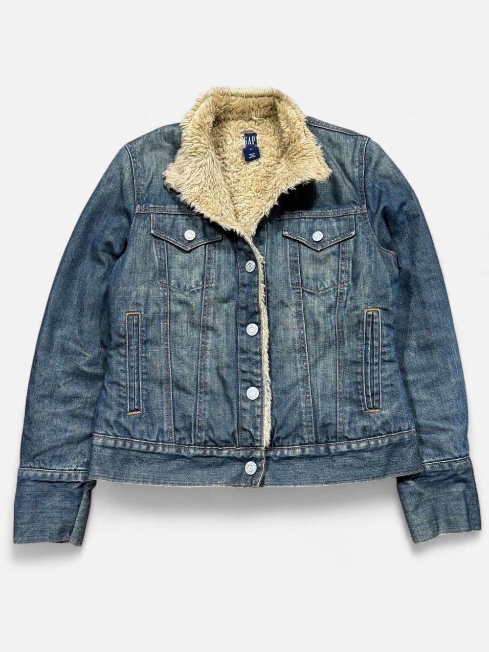 Vintage y2k gap denim jacket (fall 2003)